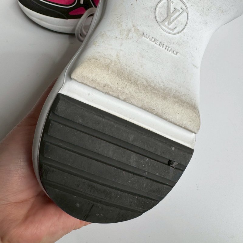 🎊專櫃1萬5 LV超顯瘦粉拚藍色運動鞋 37.5-12