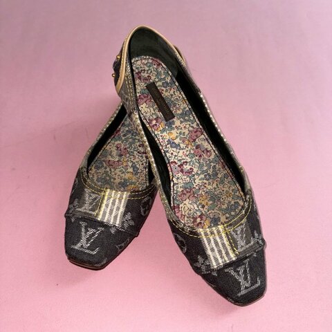 💝難再遇款式 LV 牛仔布花卉個性娃娃鞋