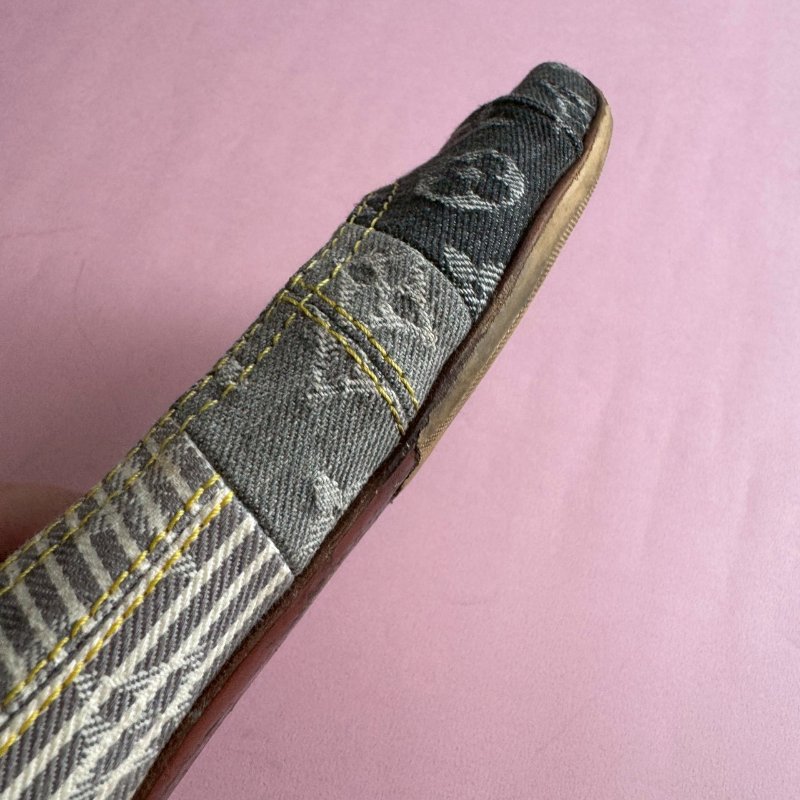 💝難再遇款式 LV 牛仔布花卉個性娃娃鞋-1