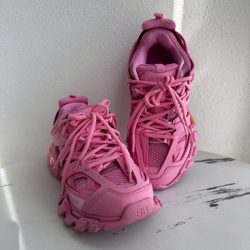 👟絕版半價必買鞋款 Balenciaga粉色老爹鞋-0