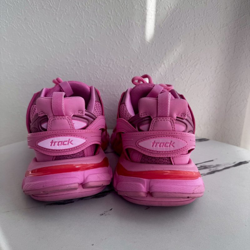 👟絕版半價必買鞋款 Balenciaga粉色老爹鞋-4