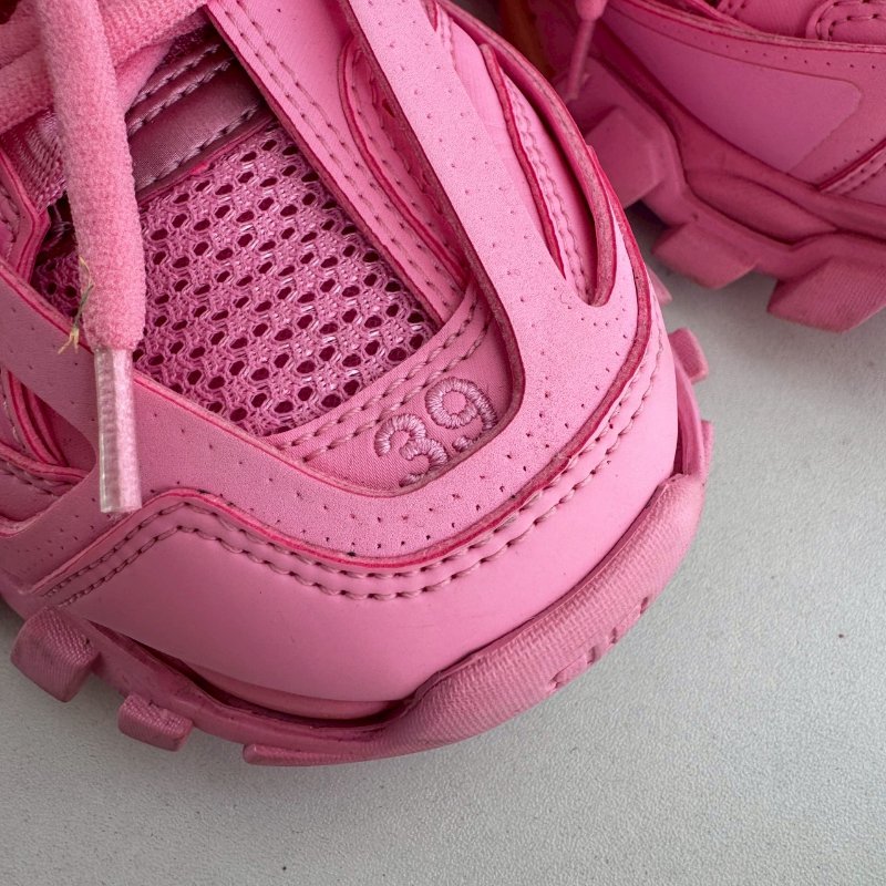 👟絕版半價必買鞋款 Balenciaga粉色老爹鞋-6