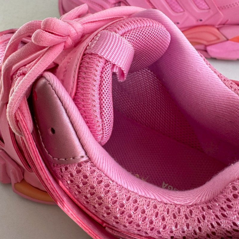 👟絕版半價必買鞋款 Balenciaga粉色老爹鞋-9