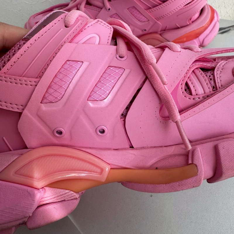 👟絕版半價必買鞋款 Balenciaga粉色老爹鞋-12