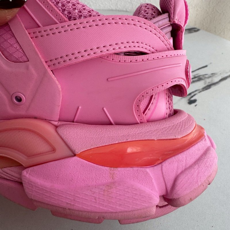 👟絕版半價必買鞋款 Balenciaga粉色老爹鞋-18