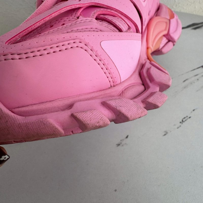 👟絕版半價必買鞋款 Balenciaga粉色老爹鞋-22