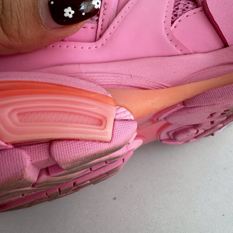 👟絕版半價必買鞋款 Balenciaga粉色老爹鞋-28