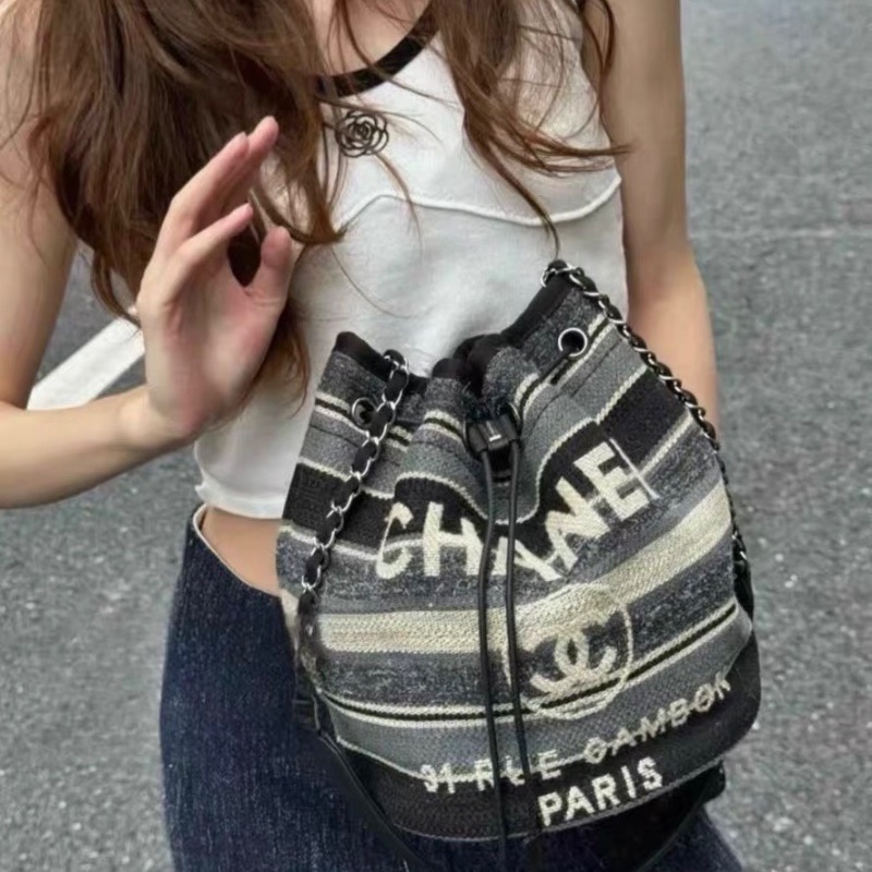CHANEL沙灘抽繩後背包29*31*12 98新配件塵袋-0