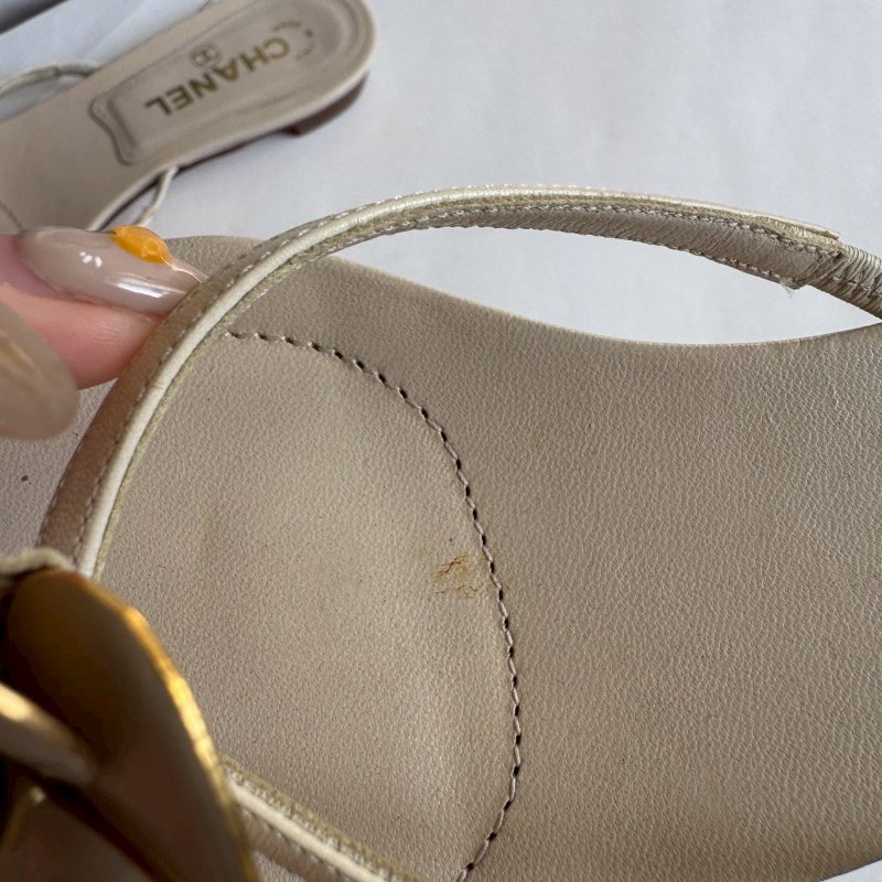 😍仙女渡假買這雙 Chanel 奶昔白花花涼鞋37.5-9