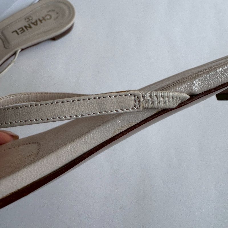 😍仙女渡假買這雙 Chanel 奶昔白花花涼鞋37.5-14