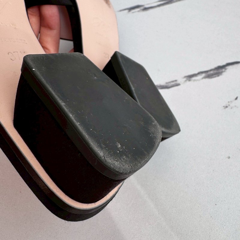 😍超級美還好穿😍RV 黑色方形亮鑽低跟涼鞋37.5-9