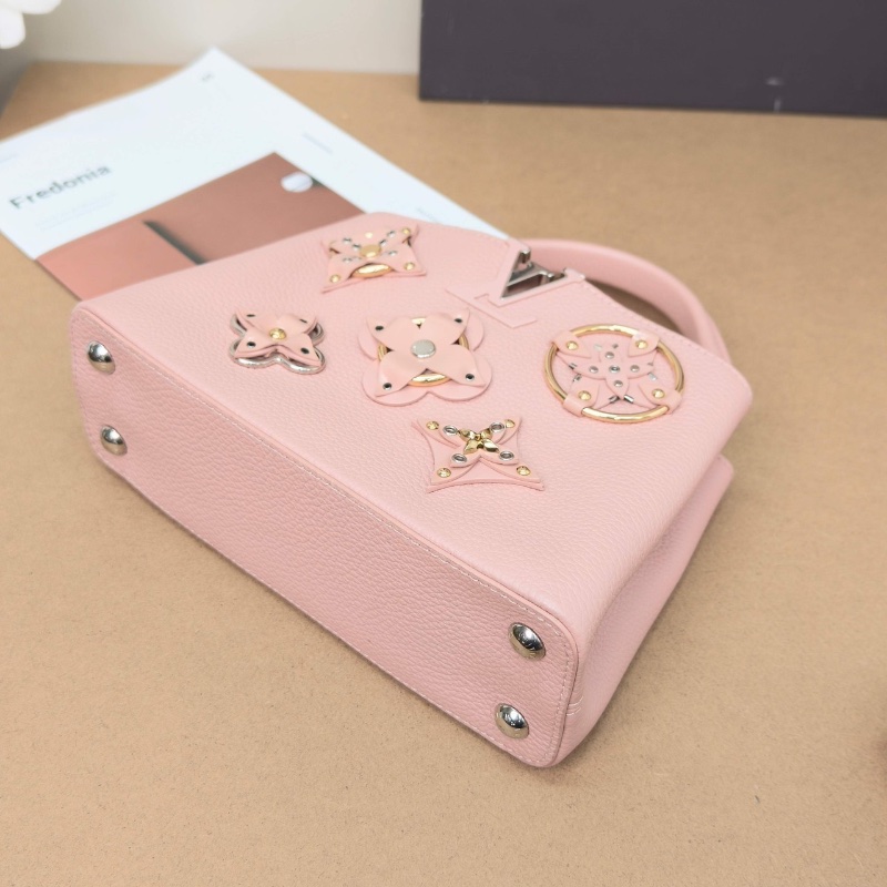 LV CapucinesBB粉色花卉裝飾 牛皮手提肩背包27*17.5*9 99新配件塵袋-4