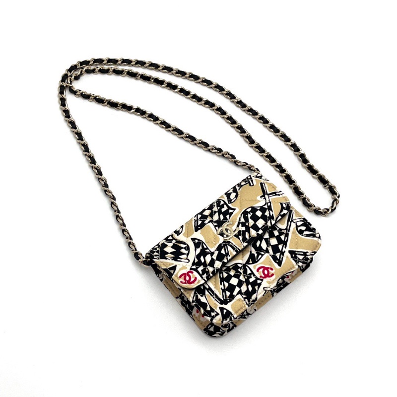 CHANEL塗鴉小廢包 12*9*3 99新配件盒子塵袋-5