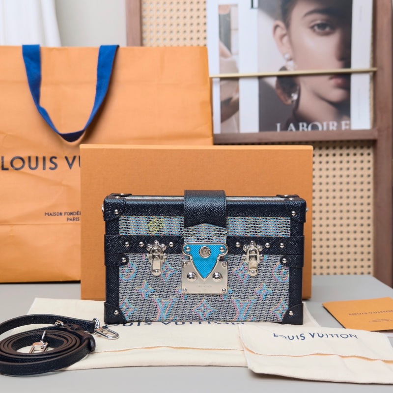 LV 限定款霓虹幻影硬盒子肩背斜背包20*12.5*6 99新配件盒子 塵袋-1