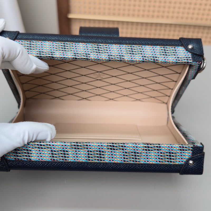 LV 限定款霓虹幻影硬盒子肩背斜背包20*12.5*6 99新配件盒子 塵袋-2