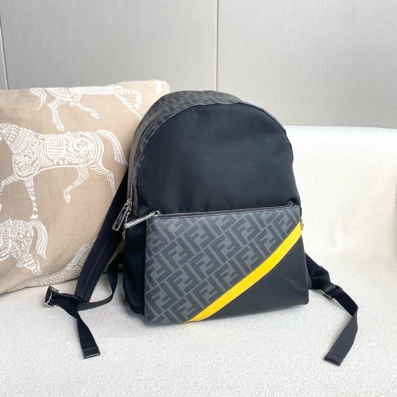 Fendi黑灰拼色雙肩包 老花帆布拼皮31*37*10 98新配件塵袋-4