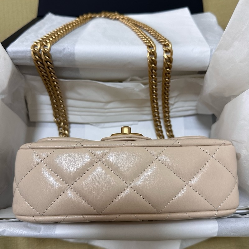 香奈兒迷你口蓋包 19公分 愛心調節款-2