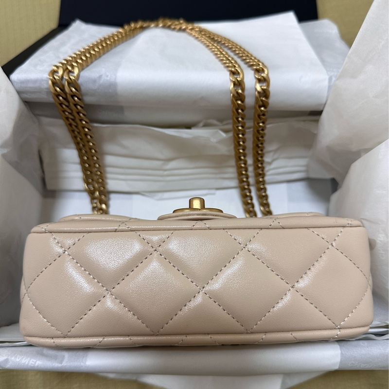 香奈兒迷你口蓋包 19公分 愛心調節款-8