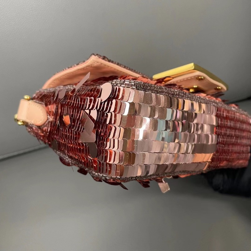 Fendi人魚姬粉亮片迷你法棍 bling bling包金色FF鎖扣18*9.5*5.5 98新配件2肩帶 備用亮片 塵袋-4