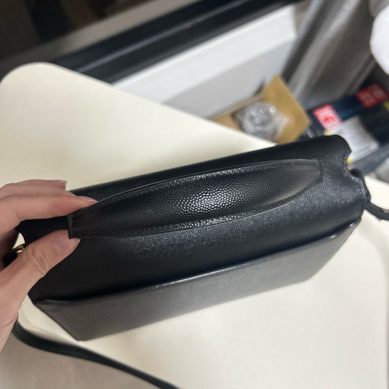 稀有✨YSL Cassandra粒面壓紋皮革手挽袋-11