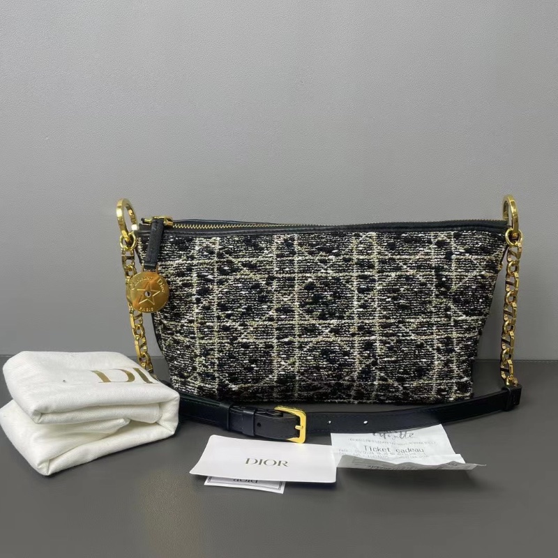 dior hobo腋下包聖誕限定= 粗花呢幸運星吊飾 22*13*10 98新配件購證 塵袋-1