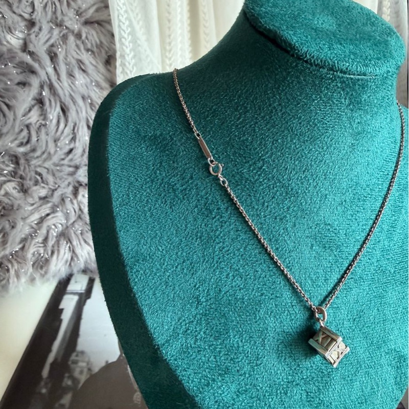 蒂芙尼純銀 頸鏈 項鏈 羅馬數字 立體方塊 Tiffany & Co. Tiffany & Co. Atlas cube pendant necklace in sterling silver純銀項鍊 925-12