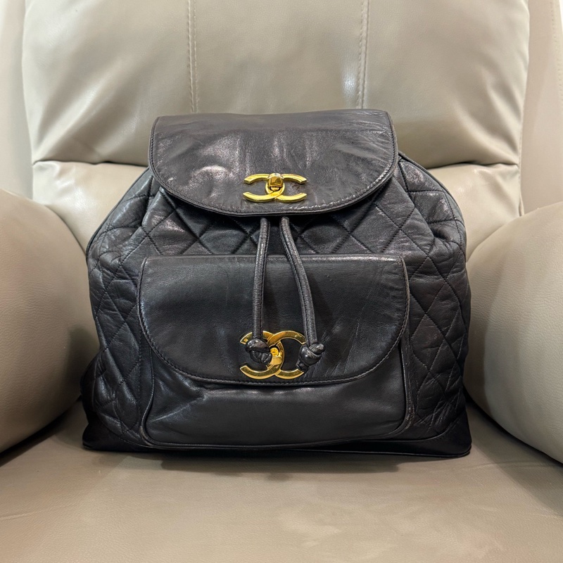 chanel 香奈兒中古黑金牛皮菱格雙扣 duma 雙肩包號-4