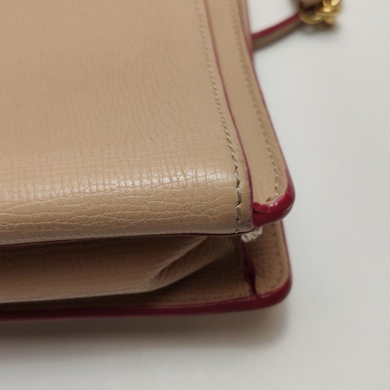 Burberry Macken牛皮純色金屬扣斜挎包單肩包-14