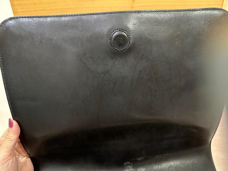 Gucci 黑灰原花logo 下蓋郵差包-10