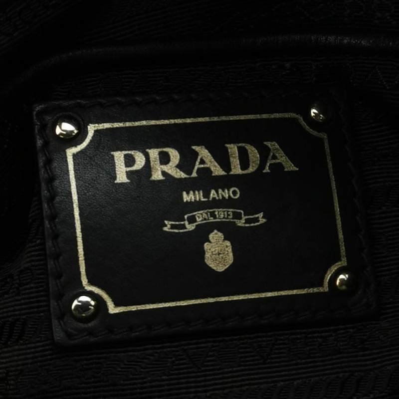 Prada牛皮尼龍布純色三角徽標手提包-7