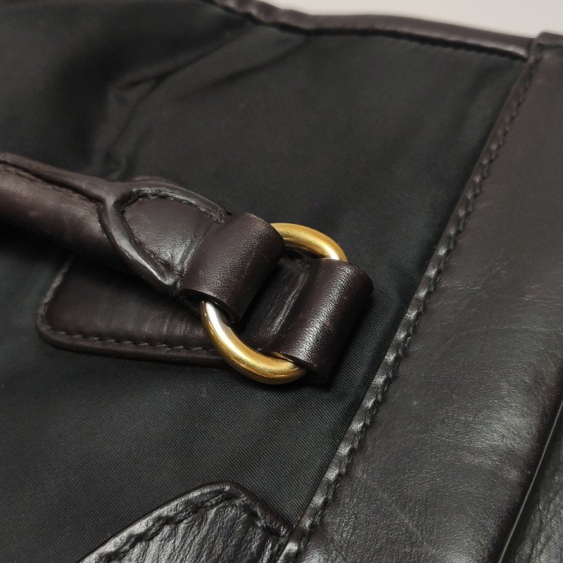 Prada牛皮尼龍布純色三角徽標手提包-10