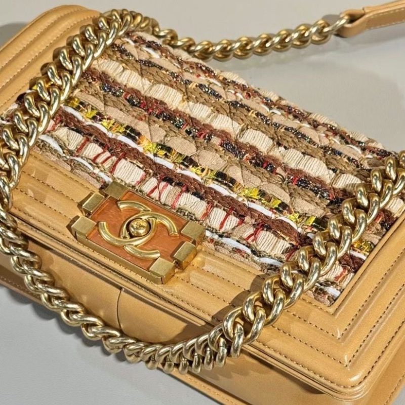 Chanel 金棕 幻彩 粗花呢 牛皮 Leboy 限定款 中號金屬拼木制扣子25*8*15cm 95新 配件保卡塵袋-6