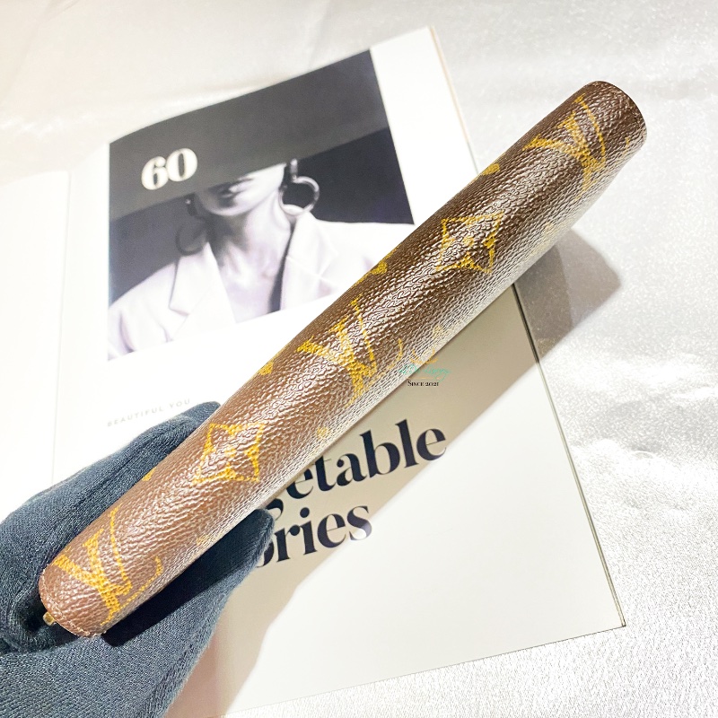 LV 咖啡老花 字紋 八卡 零錢袋 ㄇ式 拉鍊長夾-5