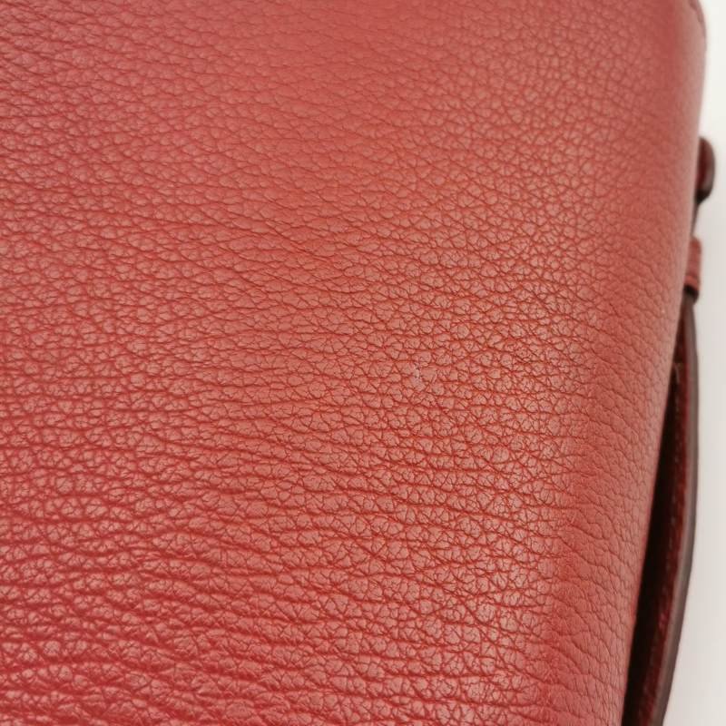 Miu Miu羊皮拼色金属旋扣斜挎包-10