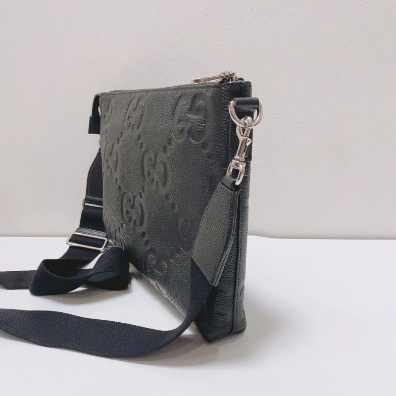 GUCCI 黑色雙GG皮壓花郵差包30x4x22cm 9新 配件塵袋-3