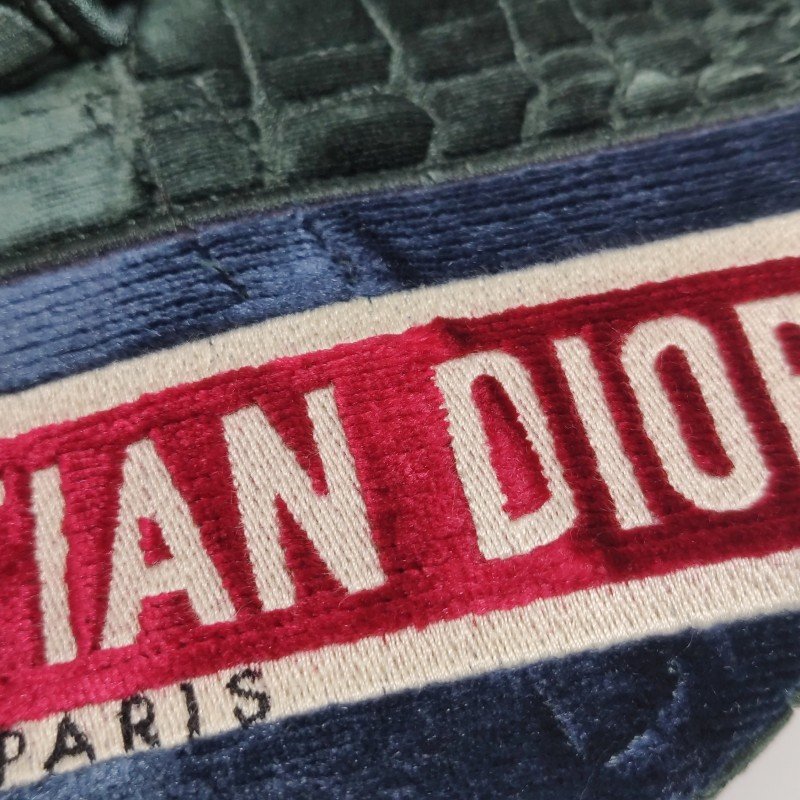 Dior Saddle馬鞍包絨布拼色條紋字母Logo鱷魚紋馬鞍造型單肩包-12
