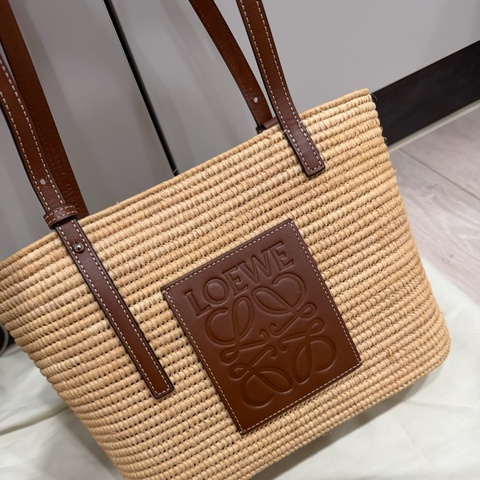 Loewe拉菲草肩背手提包