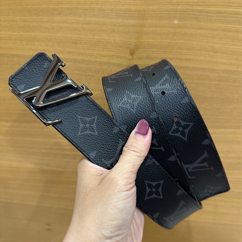 Lv 黑灰原花雙面皮帶 M9043V-0
