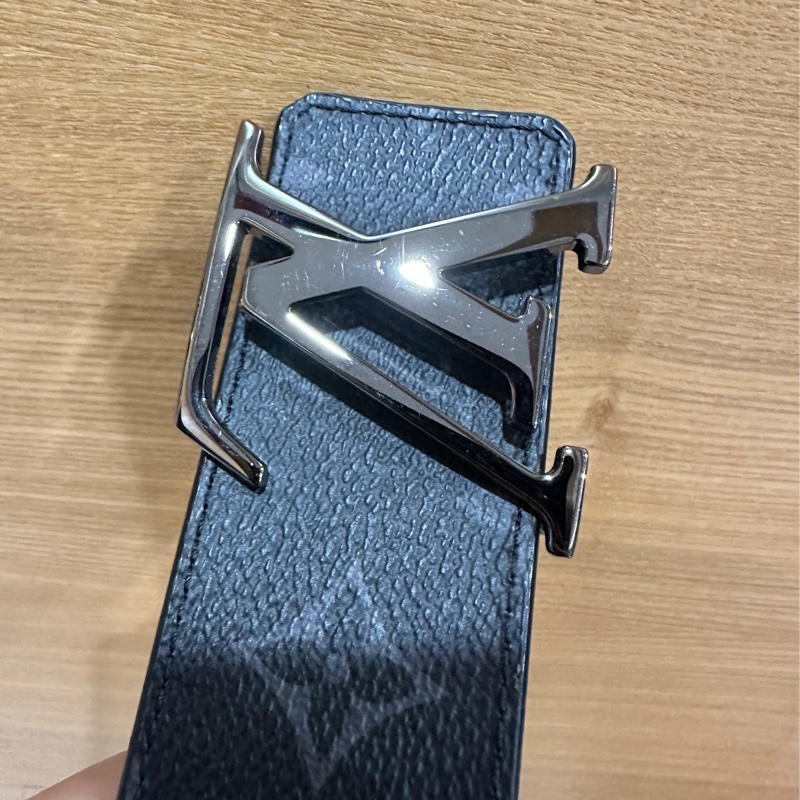 Lv 黑灰原花雙面皮帶 M9043V-5