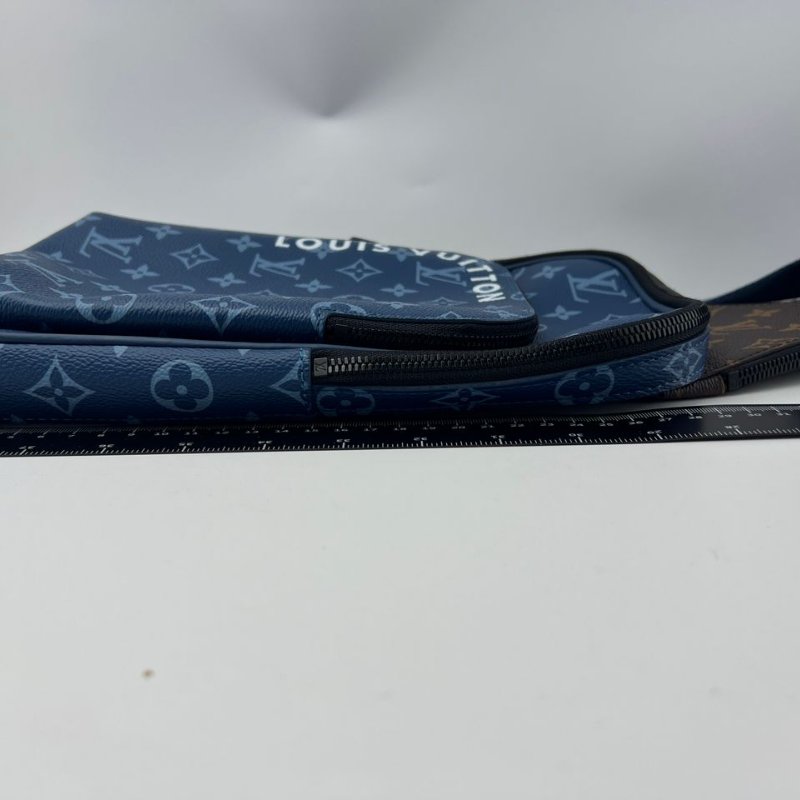 路易威登 Avenue NM 胸包-3