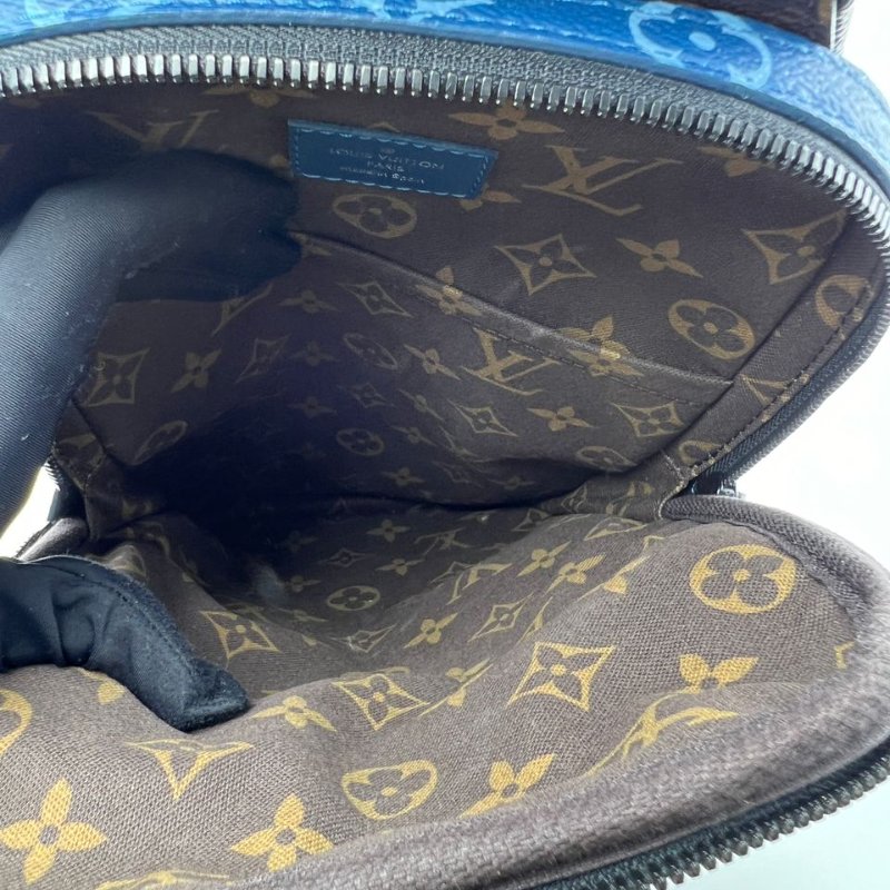 路易威登 Avenue NM 胸包-13