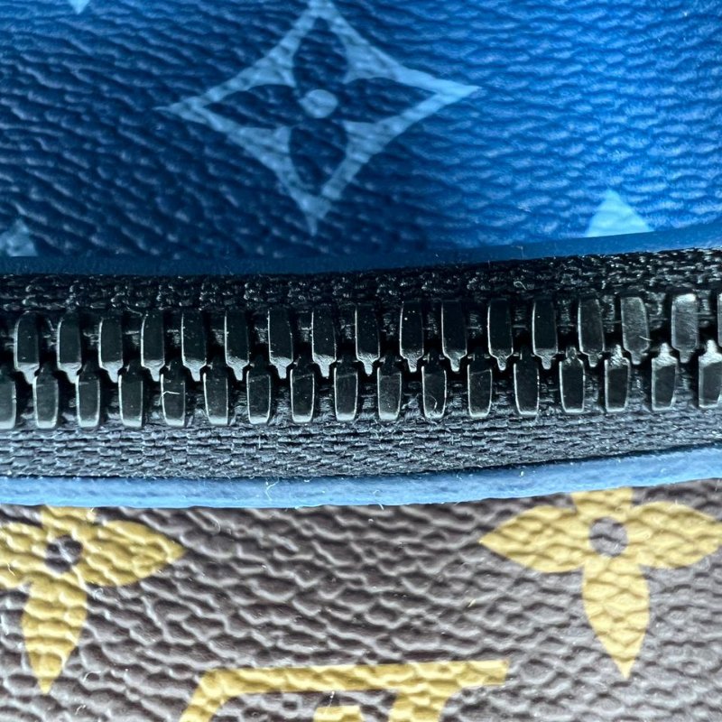 路易威登 Avenue NM 胸包-18