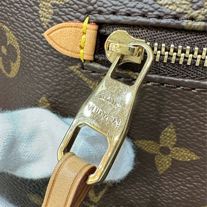 LV M42268 原花金釦前口袋拉鏈托特包-11