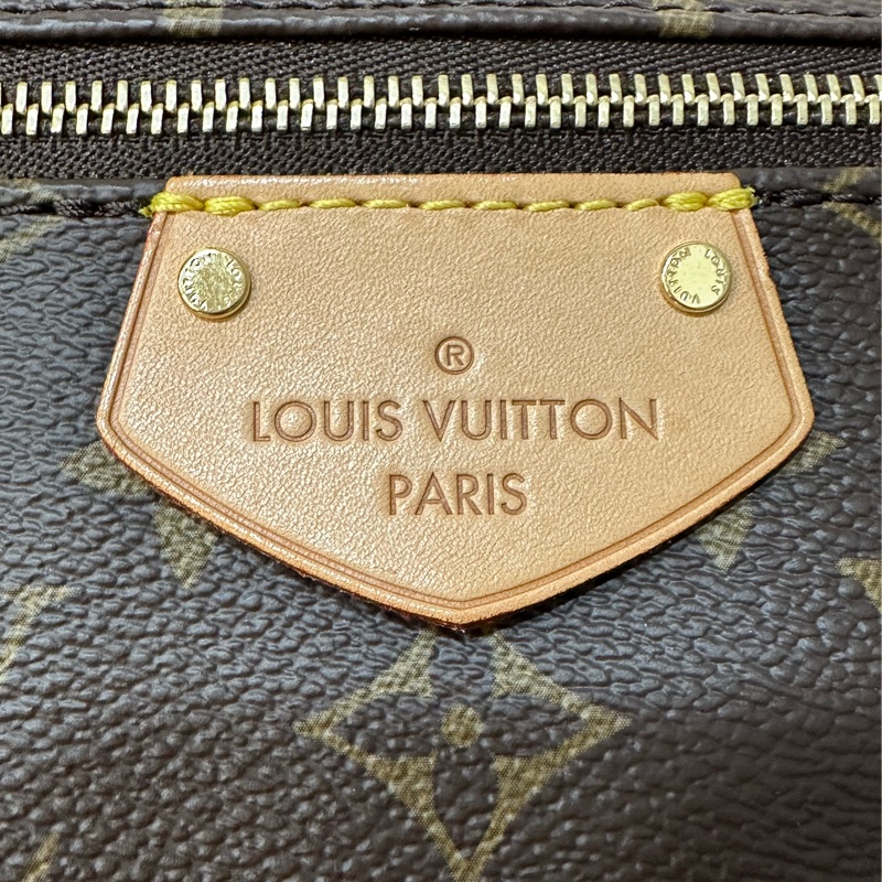 LV M42268 原花金釦前口袋拉鏈托特包-15