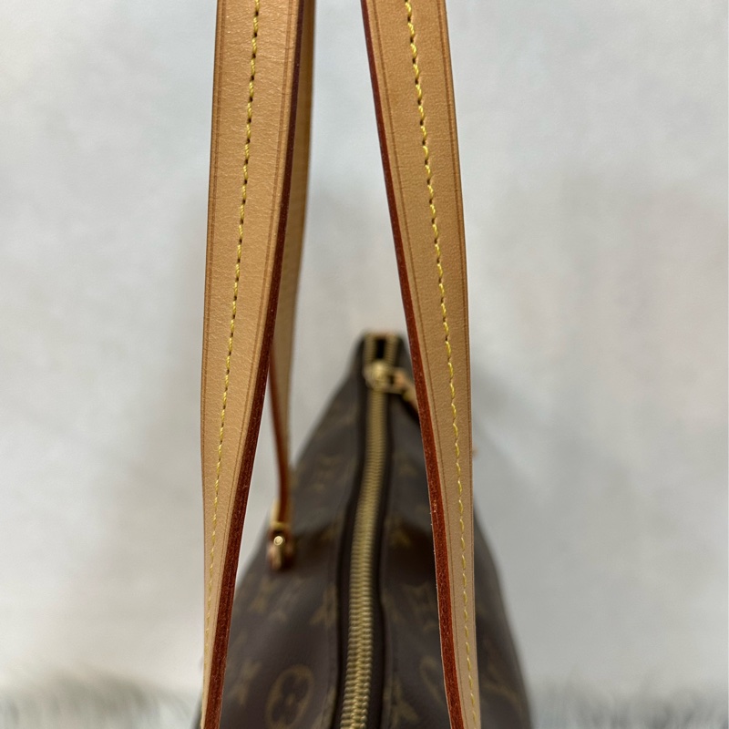 LV M42268 原花金釦前口袋拉鏈托特包-20