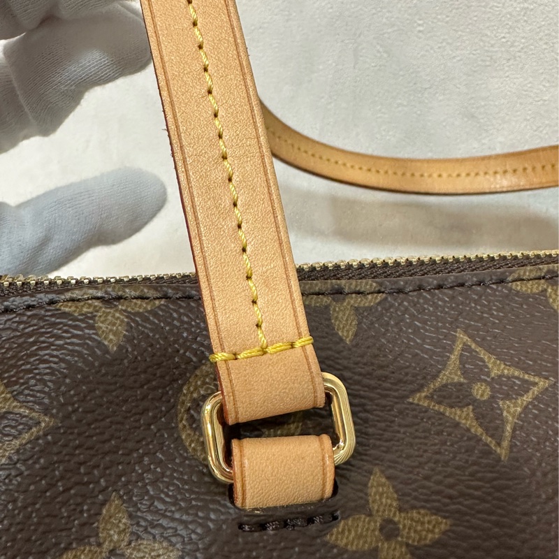 LV M42268 原花金釦前口袋拉鏈托特包-22