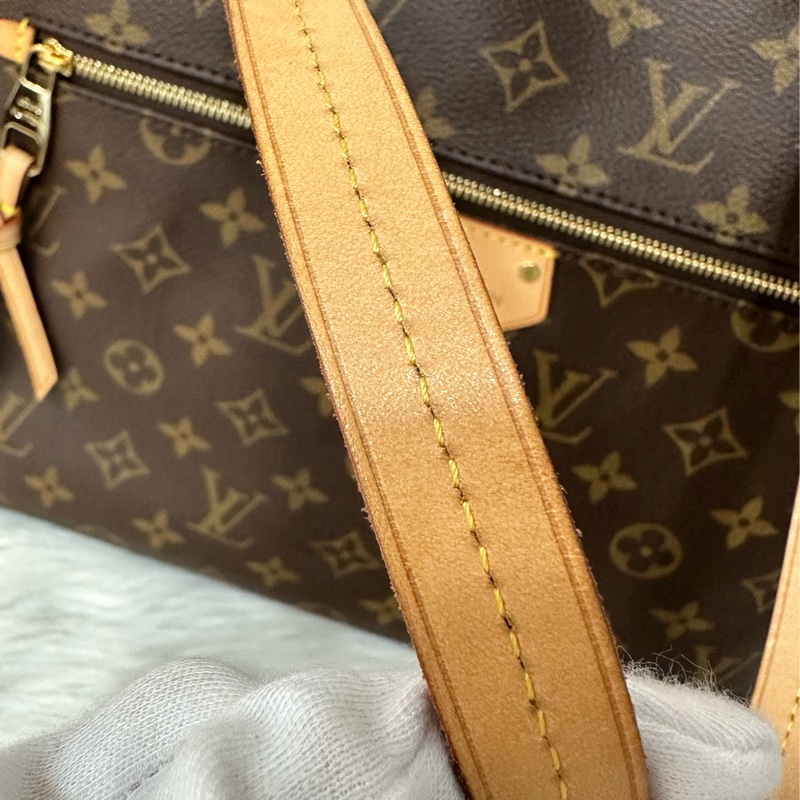 LV M42268 原花金釦前口袋拉鏈托特包-32