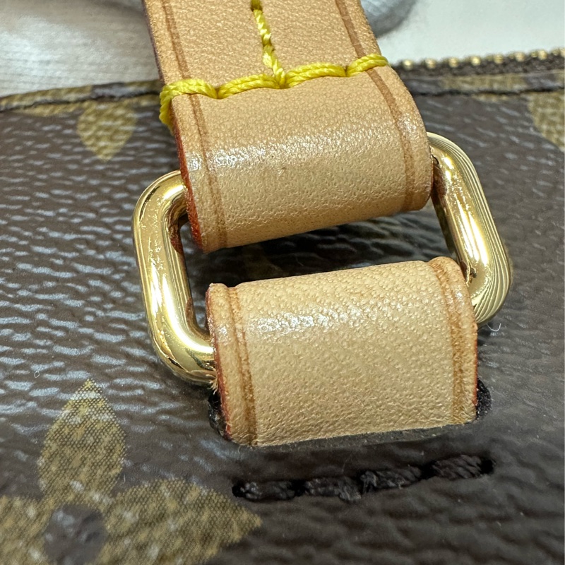 LV M42268 原花金釦前口袋拉鏈托特包-40