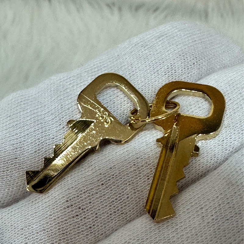 LV M42268 原花金釦前口袋拉鏈托特包-67