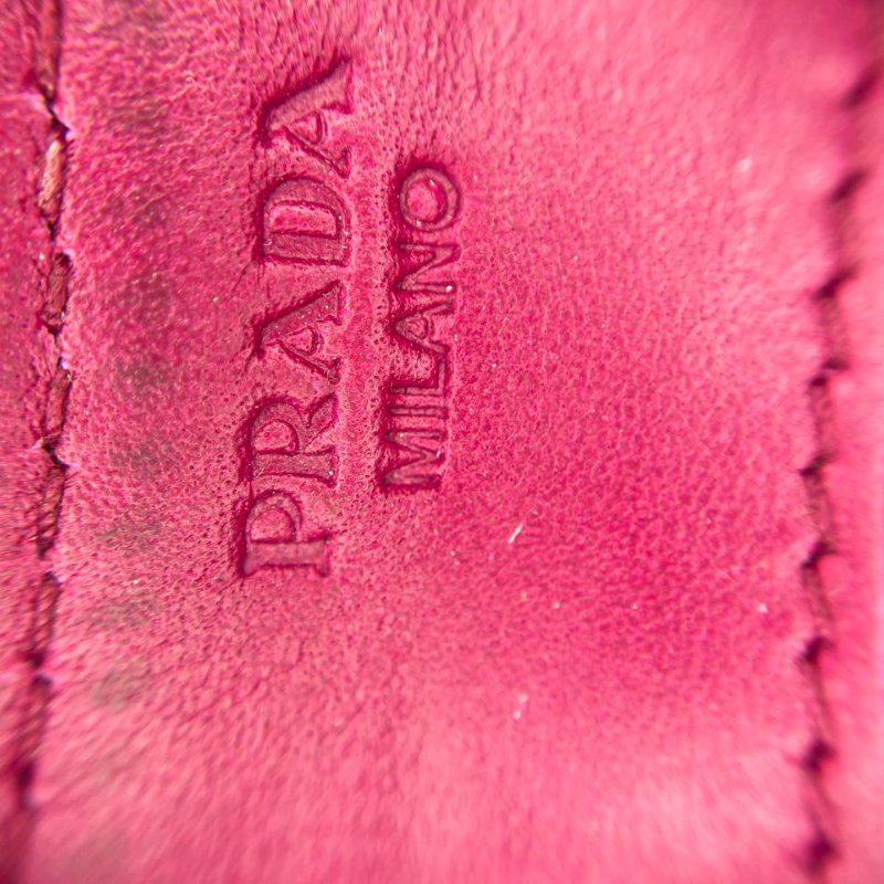 Prada 全拉鍊長款皮夾-4